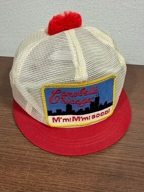 Free Shipping Chicago Cream Mesh Trucker Hat with Red Pom